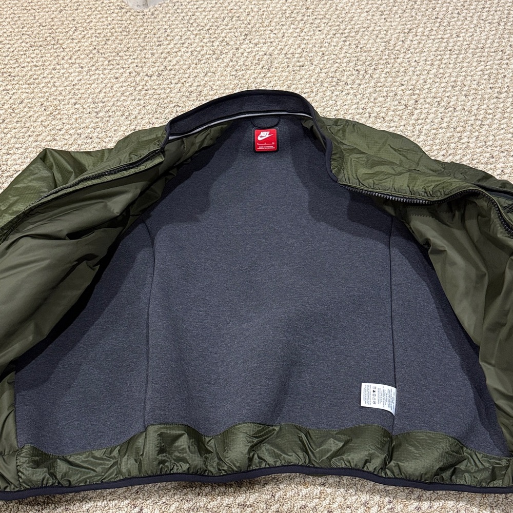 Nike Men's Olive Bomber Jacket - Picture 7 of 8